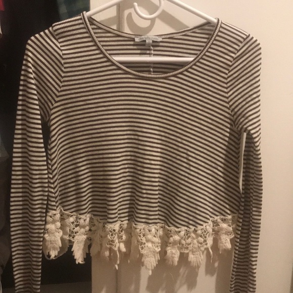 Charlotte Russe Tops - Long sleeve shirt